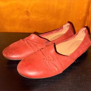Clarks Rena Way Womens Size 10 Chestnut Leather Cushioned Slip On Flats Shoes